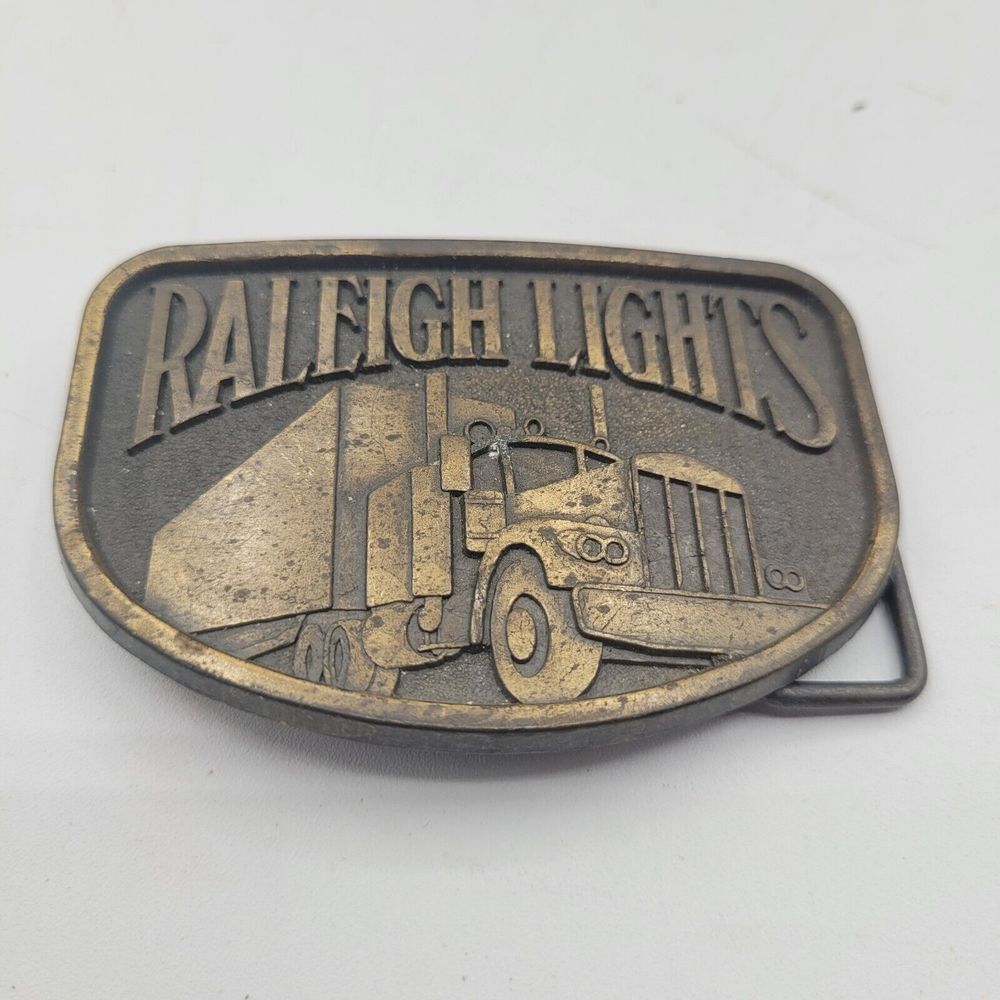 Vintage Raleigh Lights Tobacco Cigarettes Semi Truck Trucker Brass‎ Belt Buckle